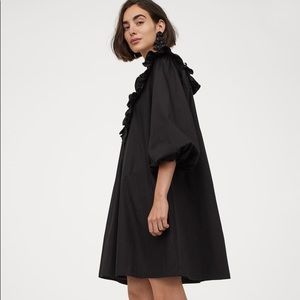 H&M Ruffle Yolk Balloon Sleeve Tie Swing Dress